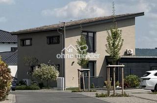 Haus kaufen in 97529 Mönchstockheim, Ihr privates Refugium in Mönchstockheim - Luxus trifft auf grenzenlose Aussicht
