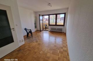 Wohnung mieten in 90459 Nürnberg, Sonnige, gepflegte 1-Zimmerwohnung, 30 qm mit Balkon in der Habichtstraße / Rabus