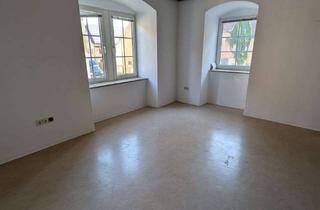 Wohnung mieten in Adenauerstraße 12, 97232 Giebelstadt, 2-Zimmer-Wohnung in 97232 Eßfeld – gemütliche Wohnung im 3-Familienhaus