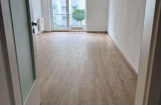 Wohnung mieten in Rückertweg 19, 95447 Altstadt, Renovierte 1-Zimmer-Wohnung mit EBK & TG