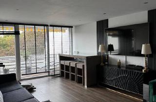 Wohnung kaufen in 58636 Iserlohn, Iserlohn - Lichtdurchflutete ETW mit Stadtblick - Teil-saniert & zentrumsnah