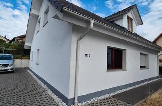 Einfamilienhaus kaufen in 36093 Künzell, Künzell - Einfamilienhaus mit Terrasse & Balkon