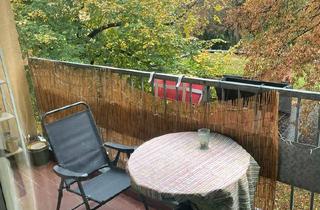 Wohnung kaufen in 10247 Berlin, Berlin - 2 Balkone & Blick ins Grüne - ein Traum