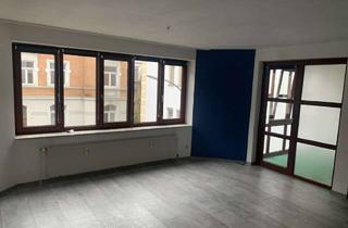 Wohnung kaufen in 38102 Braunschweig, Besondere 2-Zimmerwohnung mit TG-Platz & Wintergarten in exklusiver Citylage, ohne Maklercourtage !