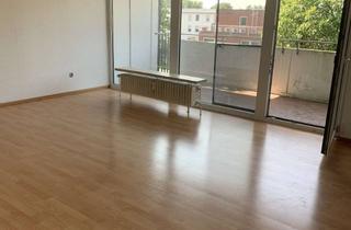 Wohnung kaufen in 38112 Braunschweig, Richtig sonnige 3-Zimmerwohnung mit großem Balkon und Aufzug in BS-Watenbüttel