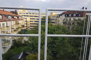 Wohnung kaufen in 80636 Neuhausen-Nymphenburg, Moderne 2-Zimmer-Dachgeschosswohnung in Neuhausen – Panorama-Fenster & ruhiger Innenhofblick