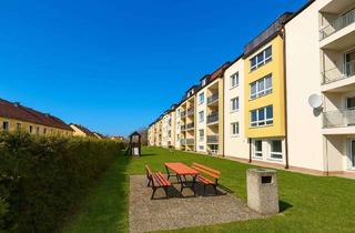 Wohnung kaufen in 92237 Sulzbach-Rosenberg, Sanierte 3-Zi-Traumwohnung mit herrlicher Aussicht, Balkon und Carport