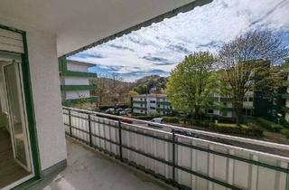Wohnung kaufen in Zeisigpfad, 51647 Gummersbach, Provisionsfrei* Lichtdurchflutete 3-Zimmer-Wohnung mit zwei Balkonen
