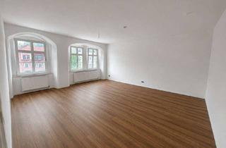 Wohnung mieten in Petersstraße, 07570 Weida, Erstbezug nach Sanierung: 4-Zimmer-Altbau, 93 m², 1. OG - direkt am Markt Weida