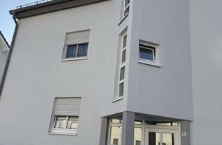 Wohnung mieten in 51688 Wipperfürth, Gepflegte Hochparterre-Wohnung mit vier Zimmern, Küche, Diele, Bad und Balkon in Wipperfürth