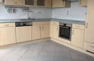 Wohnung mieten in Hofener Weg 26, 72582 Grabenstetten, 3-Zimmer-Wohnung mit Balkon in Grabenstetten