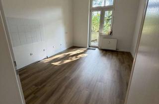 Wohnung mieten in 40472 Rath, Hochwertig sanierte Altbauwohnung mit 130 m² Privatgarten in Düsseldorf-Rath