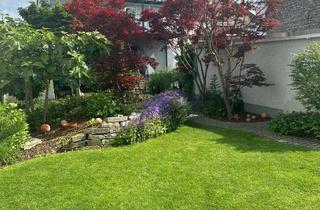 Haus kaufen in Nibelungenstraße 88, 68642 Bürstadt, Großzügiges Zweifamilienhaus mit Pool, 3 Garagen und Potenzial für Bebauung in 2. Reihe