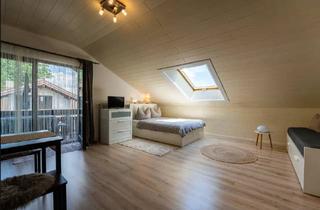 Wohnung kaufen in 83093 Bad Endorf, Stilvolles, möbliertes Dachgeschoss Appartement mit Panoramablick