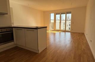 Wohnung mieten in Schweriner Straße 41, 01067 Wilsdruffer Vorstadt/Seevorstadt-West, Praktisch geschnittene 4-Raum-Wohnung mit moderner Einbauküche und Balkon