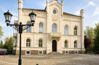 Wohnung mieten in Markt 11, 04442 Zwenkau, Außergewöhnliche Vier-Zimmer-Wohnung im historischen Rathaus in Zwenkau