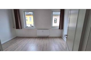 Wohnung mieten in Steinweg 10, 96465 Neustadt, Freundliche und vollst. renovierte 4-Raum-Wohnung mit geh. Innenausstattung