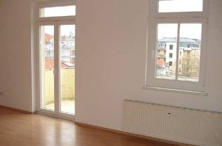 Wohnung mieten in Dornblüthstraße 22, 01277 Striesen-Ost, Besichtigung: Schöner Altbau - EBK, gr. Südbalkon, TG-Platz, Badewanne, Keller, Gartenbenutzung