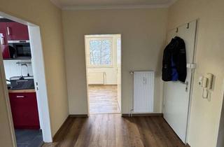 Wohnung mieten in Bei Der Alten Mühle, 25335 Elmshorn, Helle 3-Zimmer-Wohnung mit Balkon und Blick auf die Krückau