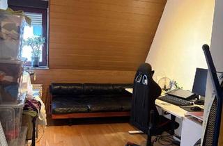 Wohnung mieten in 76185 Mühlburg, Wohnen für junges Paar: 3,5-Zimmer-Dachgeschosswohnung in Karlsruhe