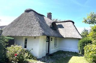 Haus kaufen in 25776 Rehm-Flehde-Bargen, Ruhig gelegene, sanierte Reetdachkate auf fast uneinsehbarem angelegten Gartengrundstück