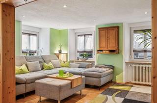Haus kaufen in 79793 Wutöschingen, Historischer Charme + modernes Wohnen in der Ortsmitte - viel Nutzflächen in Nebengebäuden + Garagen