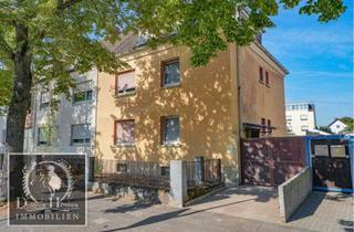 Haus kaufen in 67069 Ludwigshafen, 3-Familienhaus in Ludwigshafen-Oppau | 3 Wohnungen, 3 Garagen & Entwicklungspotenzial