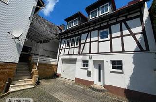 Mehrfamilienhaus kaufen in 35075 Gladenbach, Gladenbach - GENERATIONENWOHNEN MIT RENDITE UND GARTEN