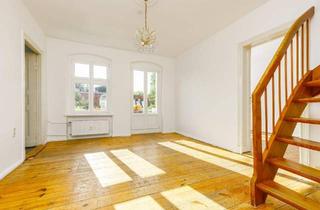 Wohnung kaufen in 13585 Berlin, Berlin - Modernisierte 4-Zimmer-Maisonette auf zwei Ebenen mit Balkon
