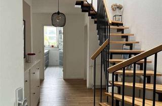 Wohnung kaufen in 73230 Kirchheim, Exklusiv wohnen mit Stil - hochwertige 4-Zimmer-Maisonette