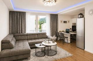 Wohnung kaufen in 76887 Bad Bergzabern, Barrierefrei & renoviert: 2-Zimmer-Wohnung mit Balkon, Aufzug & Stellplatz