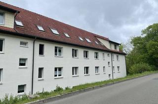 Wohnung kaufen in 98617 Meiningen, 4-Zimmer-Eigentumswohnung mit Balkon und Garagenstellplatz am Stadtrand von Meiningen