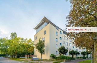Wohnung kaufen in 12529 Schönefeld, IMMOBERLIN.DE - Top-Investment! 3 Vermietete Dachgeschoss Wohnungen inklusive Garagen