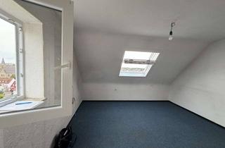 Wohnung kaufen in 71522 Backnang, Klein, bezahlbar und voller Möglichkeiten, 2 Zi- DG- Whg für Eigennutzer, Kapitalanleger in Backnang