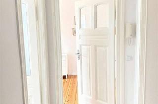 Wohnung kaufen in Halskestraße, 12167 Steglitz, Seltene Gelegenheit: Vermietete Altbauwohnung mit Balkon in Berlin-Steglitz