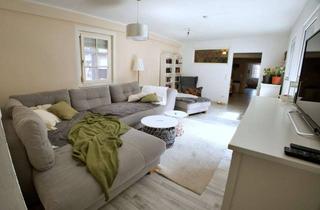 Wohnung kaufen in 72108 Rottenburg, Kernsanierte 5-Zimmer-Wohnung mit Balkon & modernem Wohnkomfort in zentraler Lage