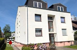 Wohnung kaufen in Dahlemer Weg 71, 14167 Zehlendorf, Exklusive Dachgeschosswohnung mit Terrasse & offener Küche in Lichterfelde