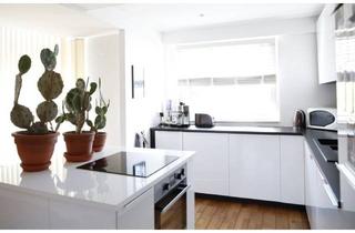 Wohnung kaufen in Friedrichsruher Straße 18, 12169 Steglitz, 3,5 Zimmer - Dachgeschosswohnung mit Kamin & Terrasse zwischen Schlossstraße & Stadtpark Steglitz