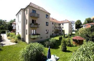 Wohnung mieten in Troppauer Straße 25, 01279 Laubegast, Schicke 2-Zimmer-Wohnung mit separater Küche und grünem Hinterhof