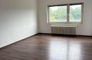 Wohnung mieten in Max-Planck-Straße 14, 47829 Uerdingen, Schöne 2 Zimmer Wohnung in Krefeld am Uerdinger Stadtpark mit Balkon