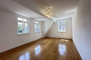 Wohnung mieten in Marktplatz 26, 75365 Calw, zentrale 2,5-Zimmer-Dachgeschosswohnung