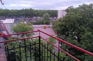 Wohnung mieten in Waldhofstr 76, 68169 Neckarstadt, MA-NECKARSTADT - 2 Zimmer, große WG-Wohnung mit Balkon AB SOFORT!