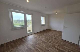Wohnung mieten in Friedrich-Engels-Ring 61, 15562 Rüdersdorf, Ab 15.10. - Fitness statt Fahrstuhl! 3-Zimmer-Wohnung mit Balkon in Rüdersdorf!