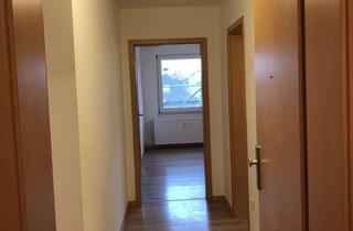 Wohnung mieten in 46236 Bottrop, Helle Dachgeschosswohnung mit drei Zimmern, KDB mit EBK in Bottrop-Mitte