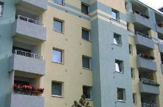 Wohnung mieten in Ludwig-Quidde-Platz 22, 51109 Neubrück, 4-Zimmer-Wohnung in Köln Neubrück!