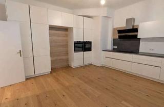 Wohnung mieten in 50674 Altstadt-Süd, Zuhause mit viel Platz und vier Zimmern in Köln