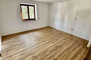 Wohnung mieten in 84149 Velden, 3-Zimmer-Wohnung mit Balkon in Velden