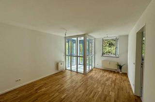 Wohnung mieten in 80993 Moosach, Erstbezug nach hochwertiger Modernisierung: 2 Zimmer mit top U-Bahn-Anbindung & neuer Markenküche