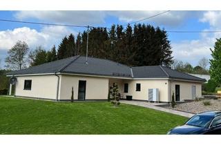 Haus kaufen in 66625 Nohfelden, Hochwertiger Bungalow mit 3 Wohneinheiten und großem Grundstück - Eisen