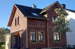 Haus kaufen in Siegstraße 94, 53783 Eitorf, Haus mit großem Garten - zentral in Eitorf